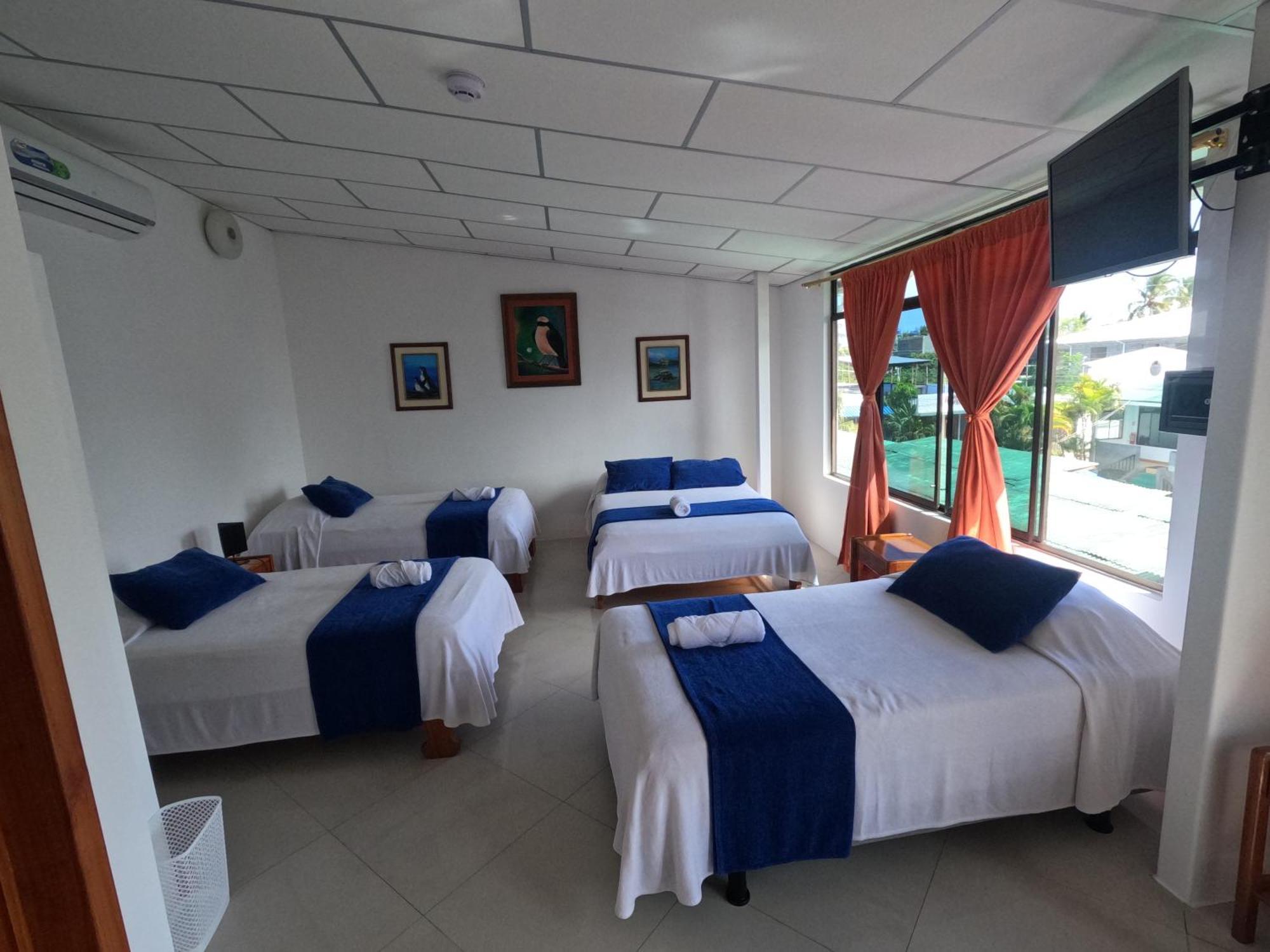 Fernandina Hotel & Spa Puerto Ayora  Buitenkant foto